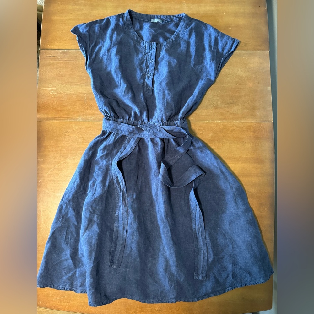 Menique linen navy dress with elastic waist and tie